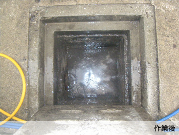 大阪市内　小学校厨房排水管詰まり高圧洗浄